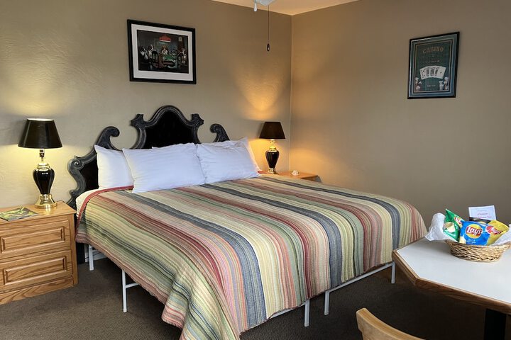 Room 60 of 78