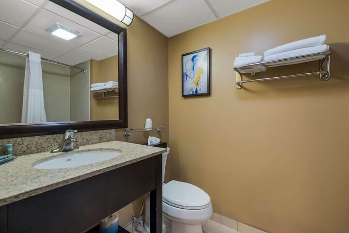 Room 14 of 36