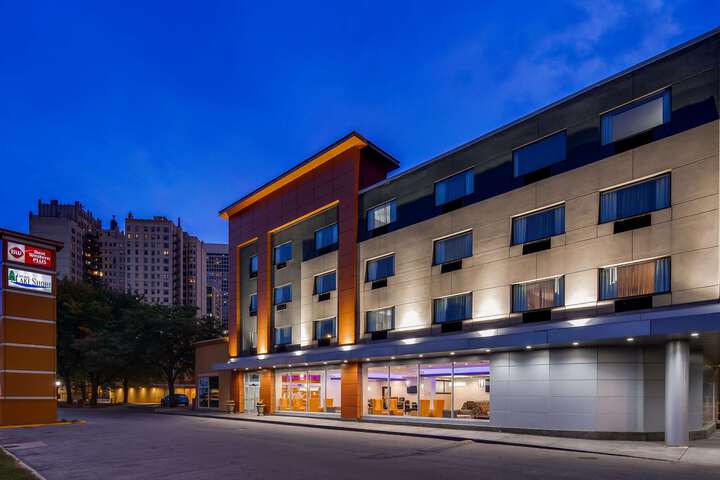 Hotel 2 of 17