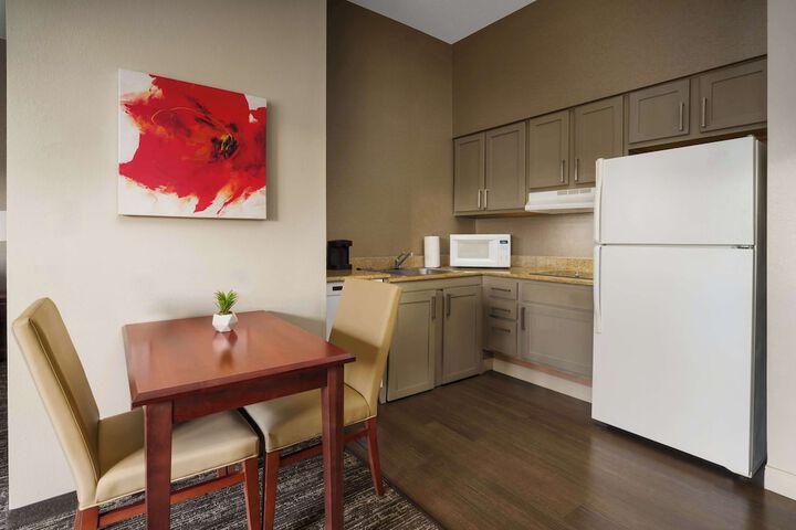 Homewood Suites by Hilton Providence / Warwick