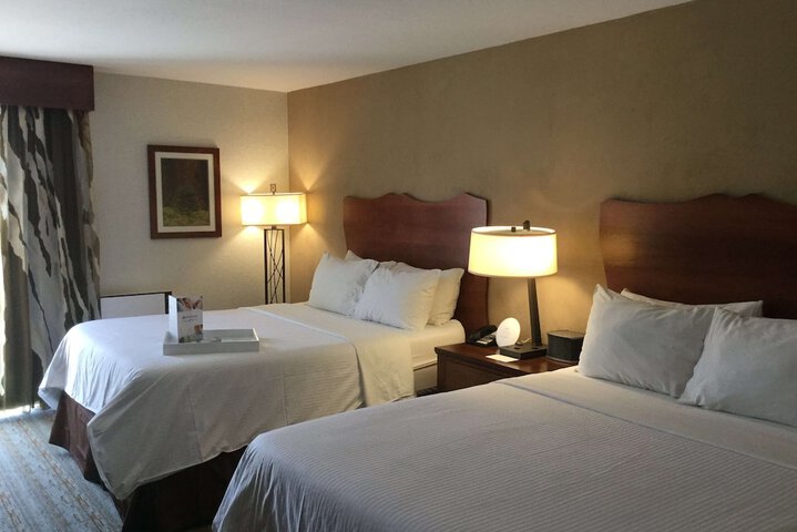 Room 13 of 30