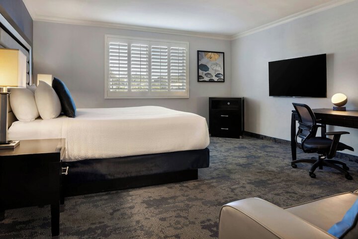 City Express by Marriott Manhattan Beach