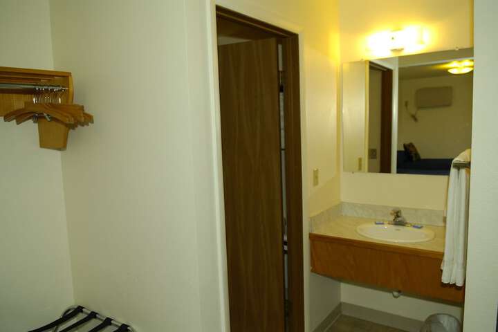 Trout Montana Motel