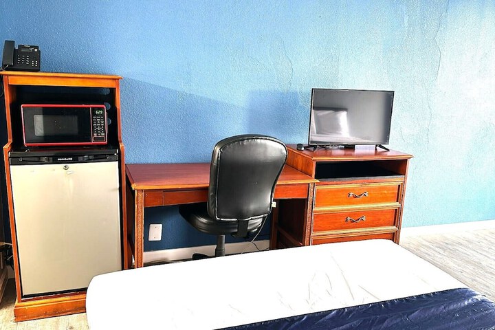 Room 14 of 20