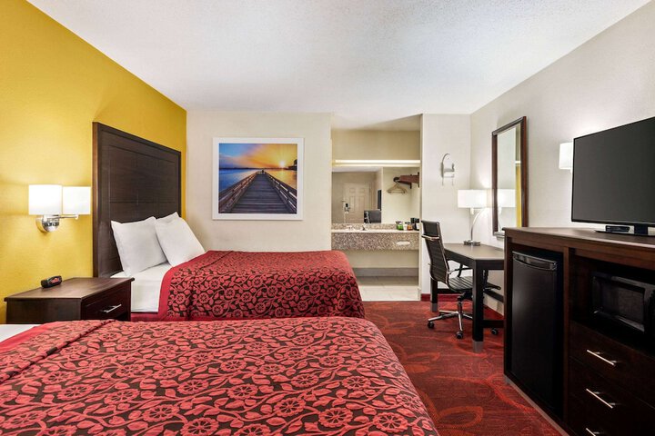 Room 21 of 42