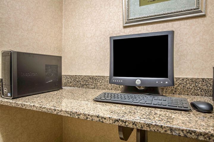 Business Center 23 of 24