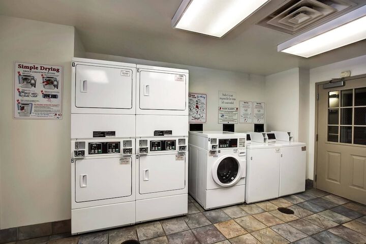Studio 6 East Brunswick NJ - NYC Area