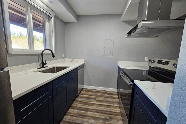 Olympic Suites Inn