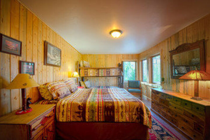 Wild Skies Cabin Rental at Flat Tops