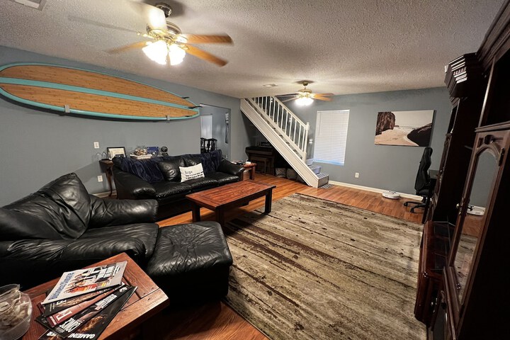 Room 7 of 25