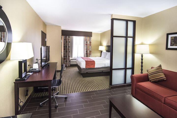 Room 9 of 27