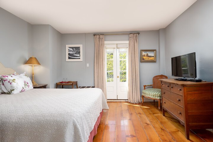 Room 60 of 77