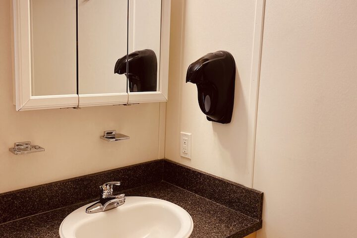 Room 22 of 46