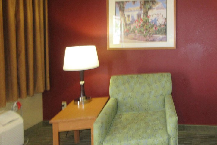 Room 19 of 51