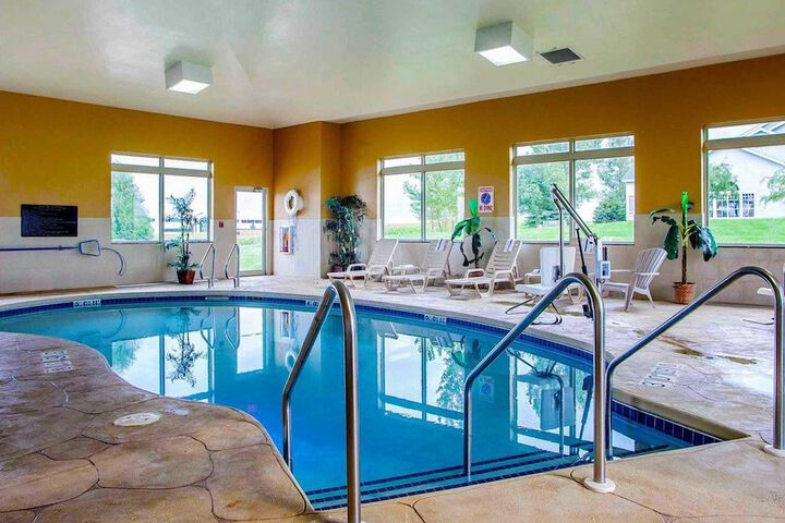 Comfort Inn & Suites Grinnell near I-80