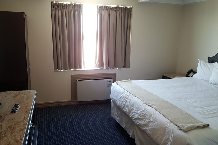 Room 34 of 54