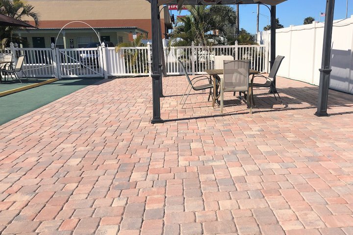 Property Grounds 73 of 79