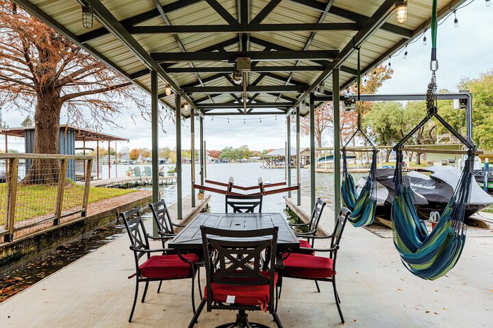 Lake LBJ Waterfront Family-friendly Retreat!