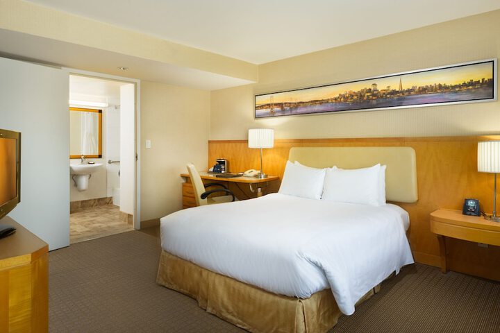 Room 21 of 69