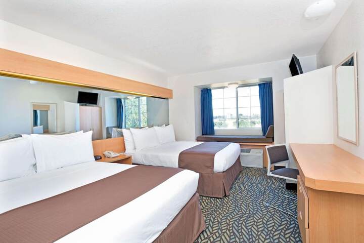Microtel Inn & Suites by Wyndham Morgan Hill / San Jose Area