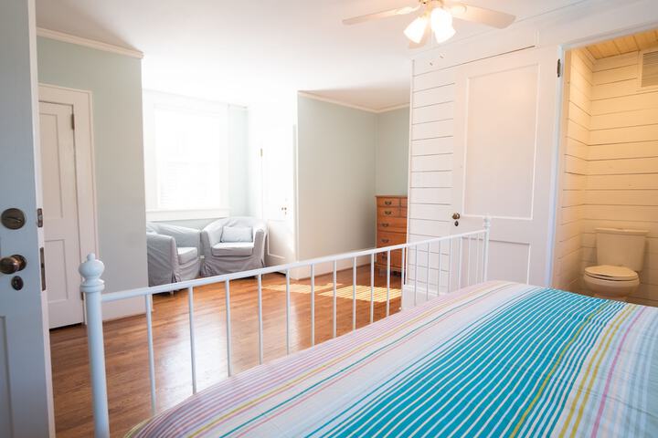 Room 38 of 62