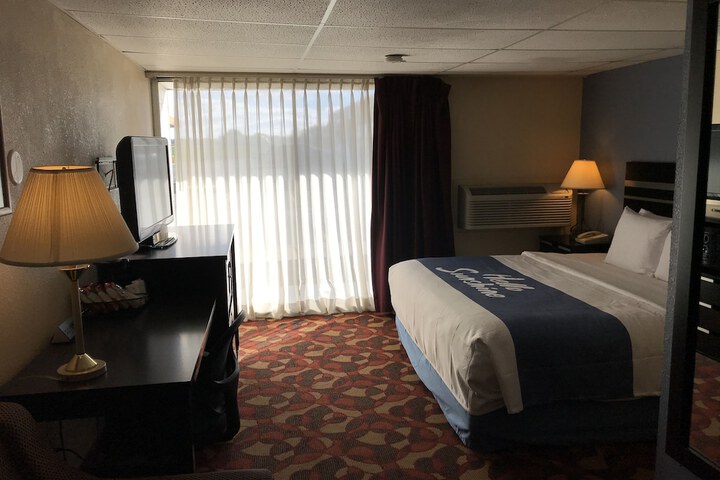Room 42 of 56