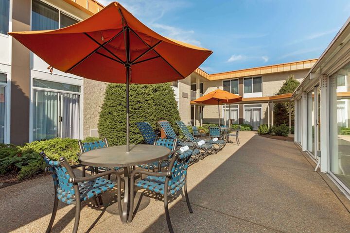 Terrace/Patio 59 of 60