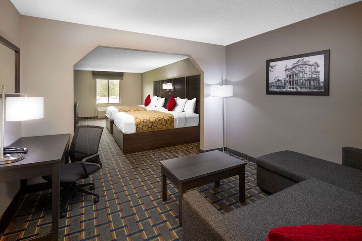 Room 14 of 24