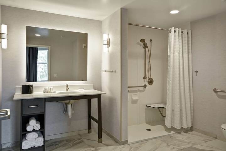 Homewood Suites by Hilton Raleigh Cary I-40