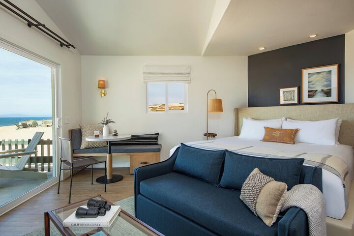 Room 22 of 65