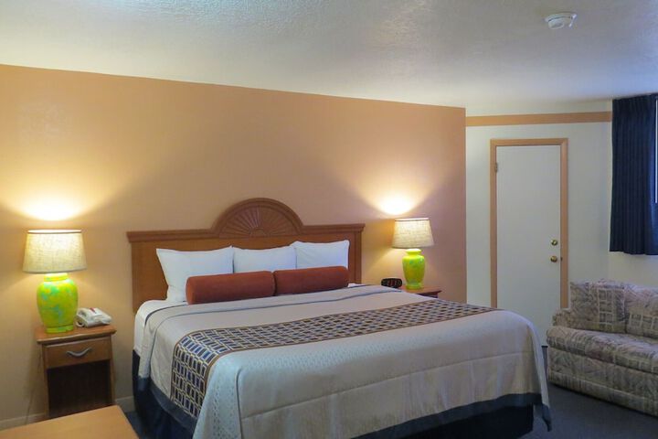 Room 36 of 87