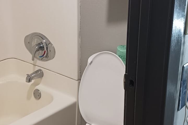 Room 7 of 17