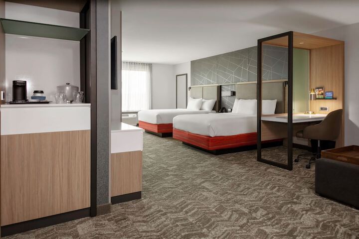 Room 13 of 20