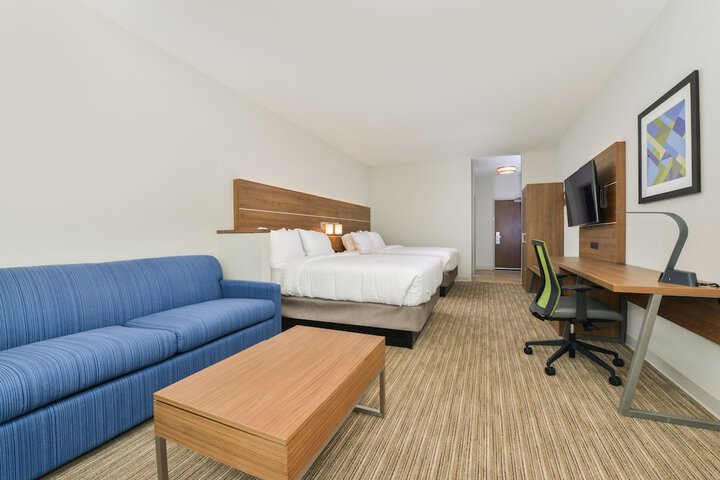 Holiday Inn Express & Suites Chadron by IHG