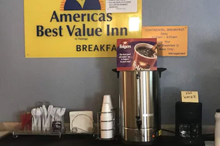 Breakfast/Coffee Service 16 of 17
