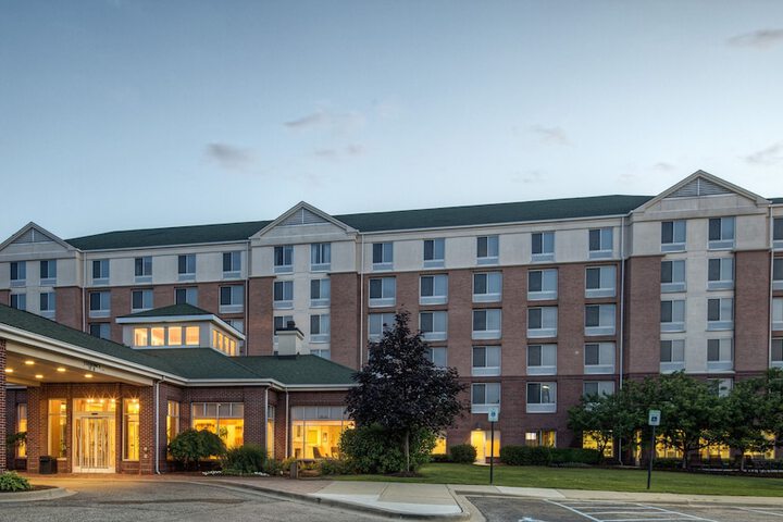 Hilton Garden Inn Detroit Metro Airport
