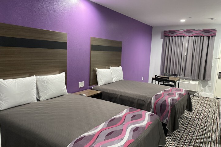 Room 16 of 23