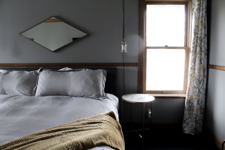Room 81 of 115