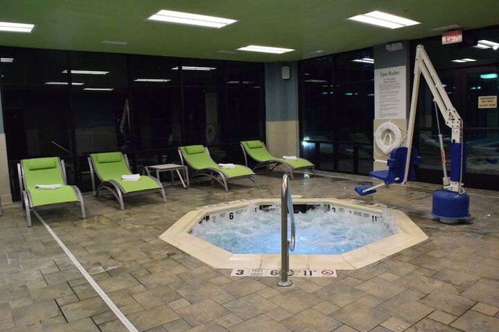 Pool 9 of 44