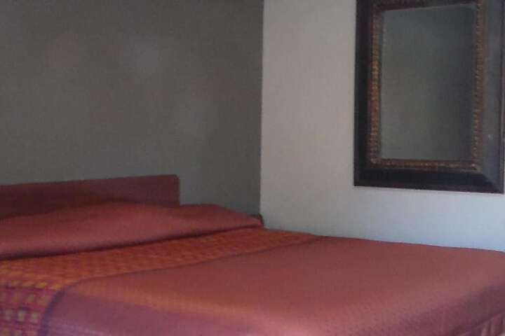 Room 27 of 30