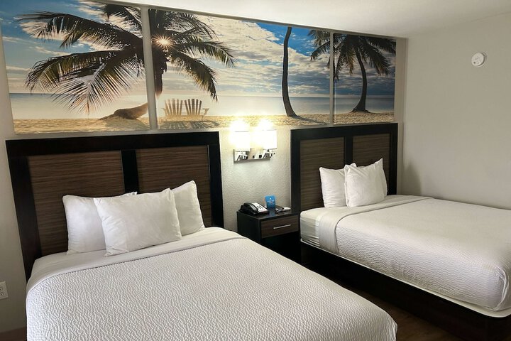 Room 9 of 17