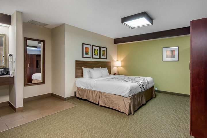 Room 22 of 50