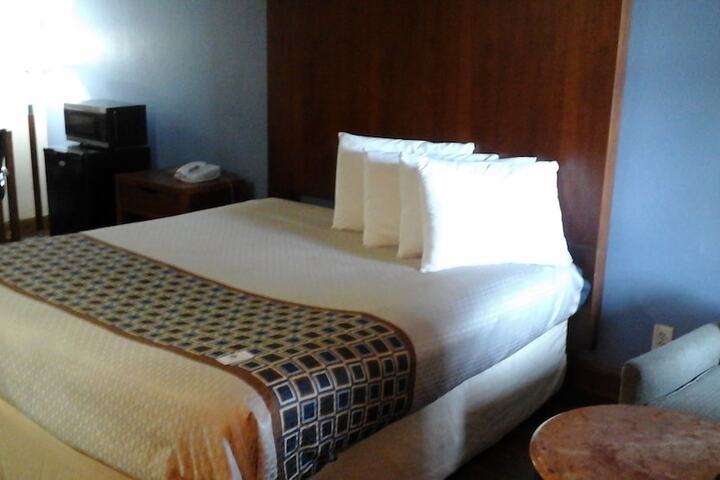 Room 65 of 86