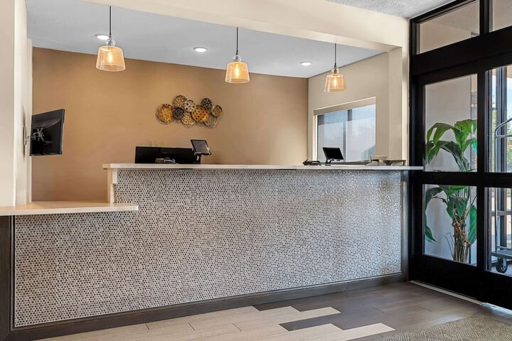 Best Western University Inn