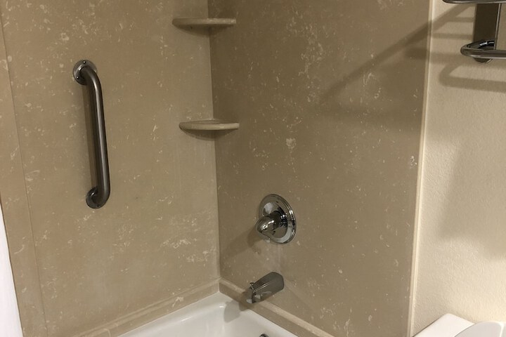Room 28 of 52