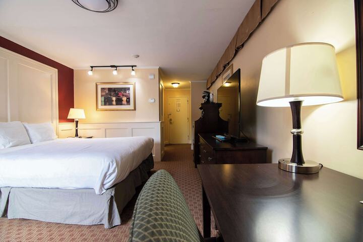 Room 43 of 113