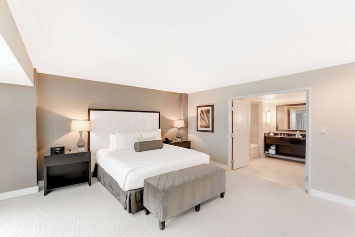 Room 71 of 100