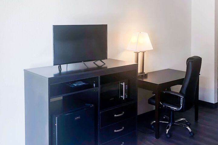 Room 19 of 39