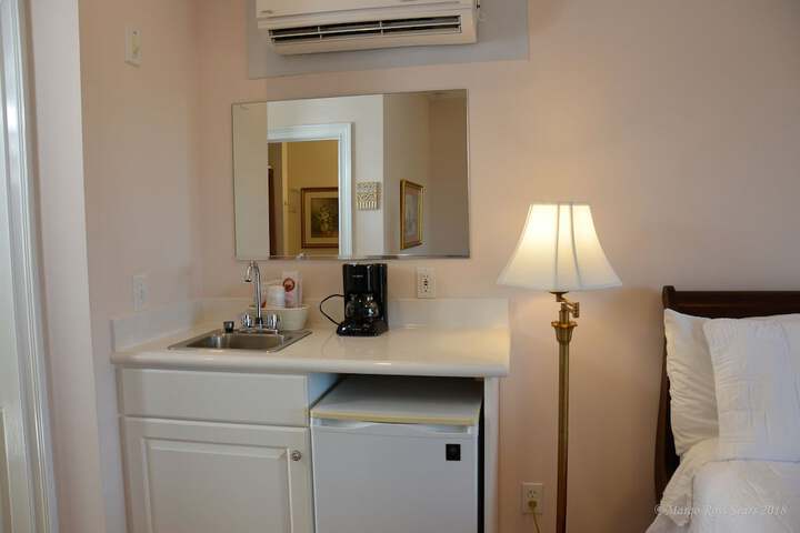 Room 64 of 81