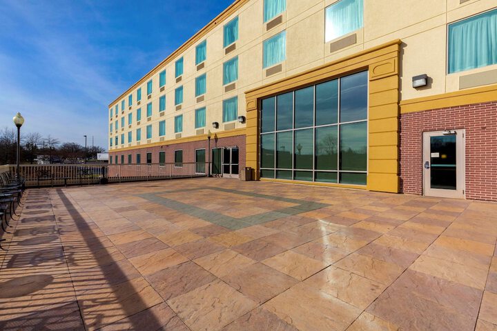 Hotel 2 of 46